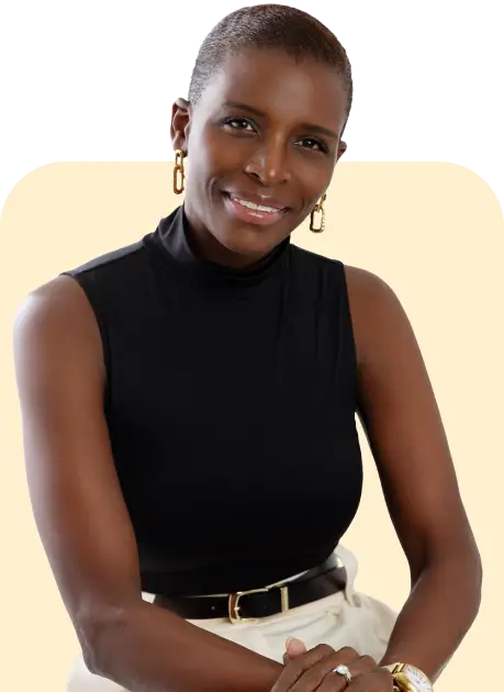 Meet Bettina – Founder of Glow & Grow Corporate Headshot - Bettina